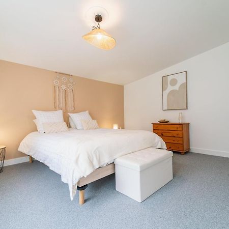 Appartement Le Gue Sourdeau: 150M² 5 Min From Futuroscope à Chasseneuil-du-Poitou Extérieur photo
