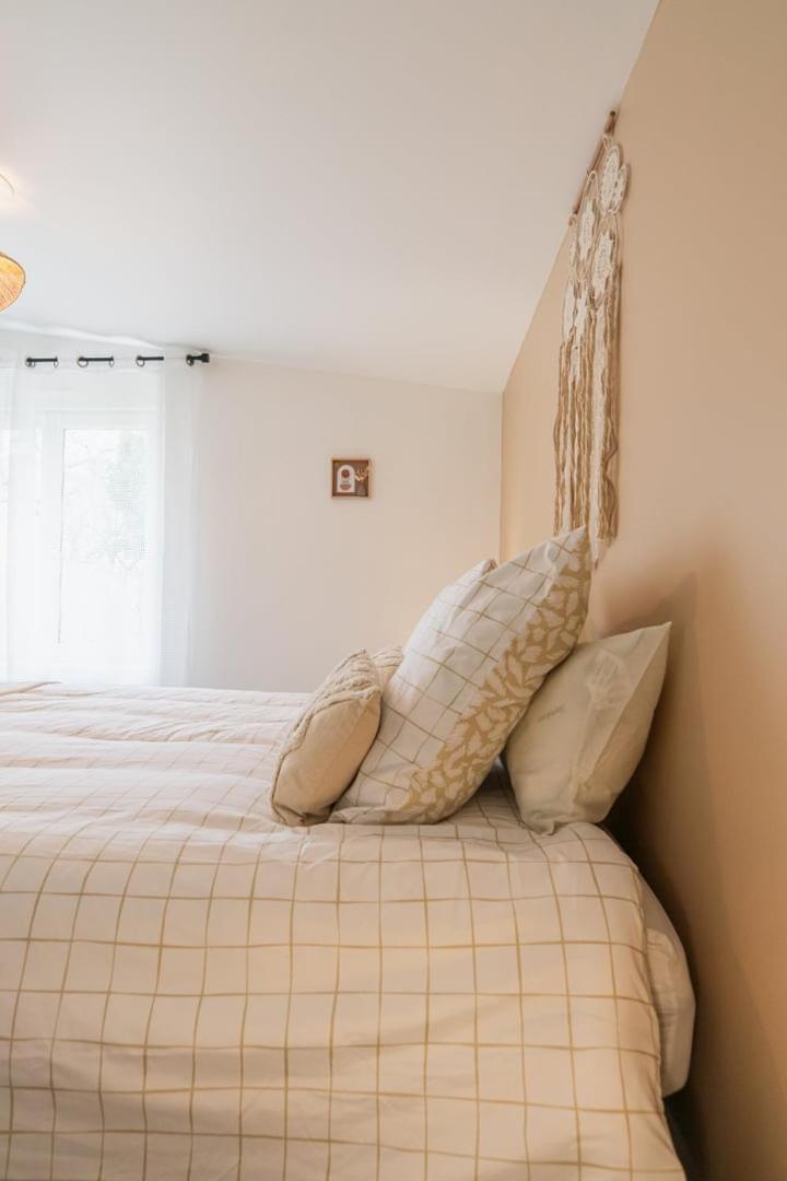 Appartement Le Gue Sourdeau: 150M² 5 Min From Futuroscope à Chasseneuil-du-Poitou Extérieur photo