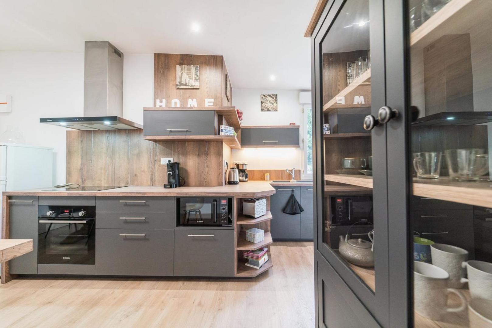 Appartement Le Gue Sourdeau: 150M² 5 Min From Futuroscope à Chasseneuil-du-Poitou Extérieur photo